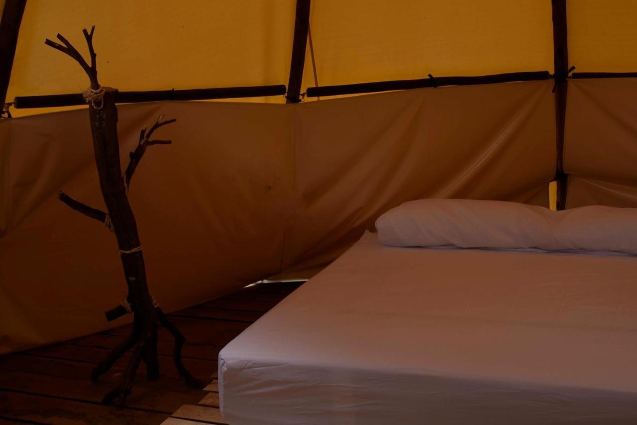 Hostal Las Valkirias Matanza Exterior photo