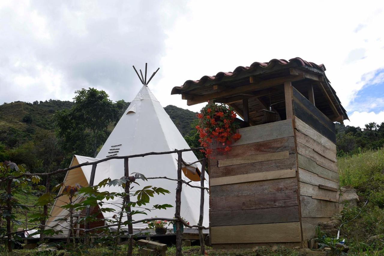 Hostal Las Valkirias Matanza Exterior photo